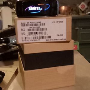 Samsung Fit Smartwatch 46mm SM R350